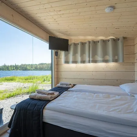 Kipinae Lomat - Tuli-moekki 木屋 *